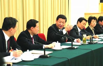 3月8日，中共中央总书记、中央军委主席习近平参加了十二届全国人大一次会议江苏代表团审议。  于先云 摄 