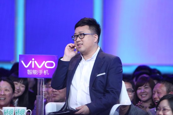 于正《非诚勿扰》变情感专家 卖萌收礼一刻不闲