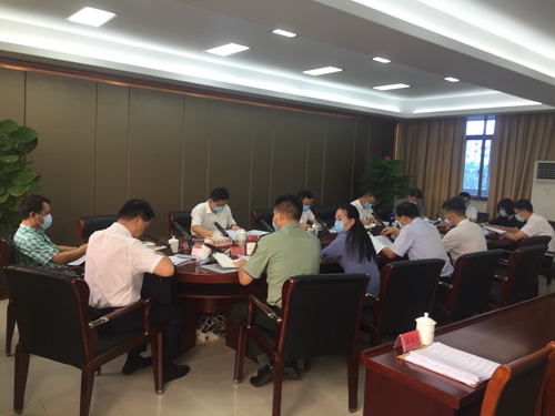 连江县委常委会学习研讨《习近平在福建》