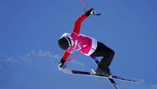 速滑世界杯总决赛高亭宇获男子500米第八名