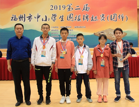 我县包揽市中小学生围棋团体锦标赛中学组冠亚军