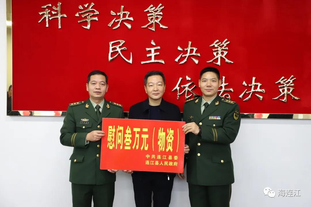 【网络中国节·春节】暖心！县领导送“福”啦！