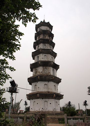 连江地标含光塔