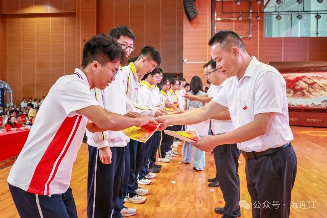 超热血！直击连江高考壮行“高燃”现场！