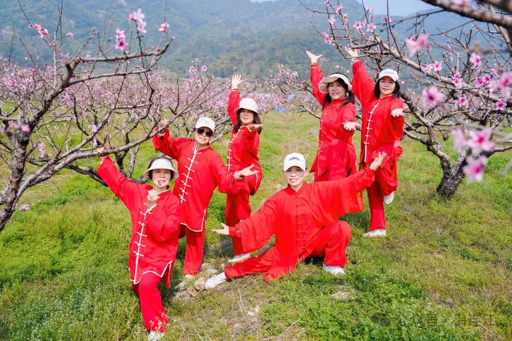 桃花 “炸场”，连江这里好热闹！