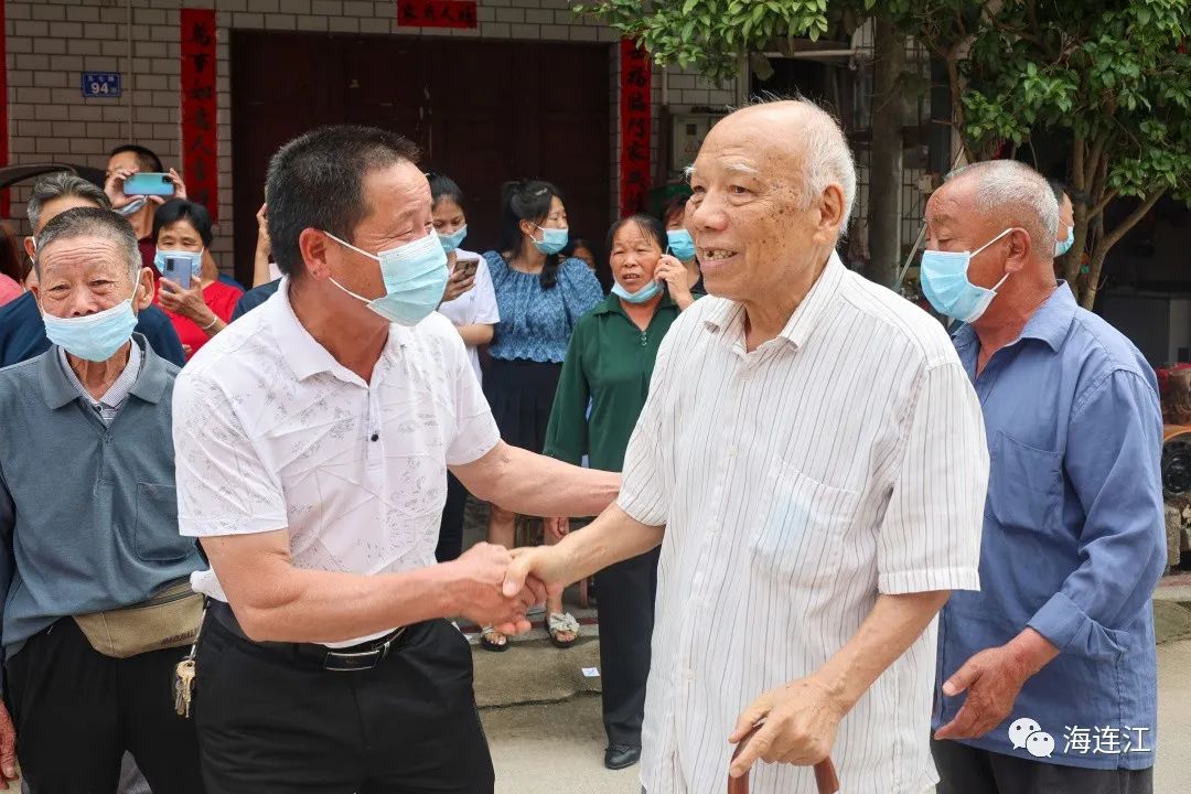 今天，这群人来连江赴60年之约！
