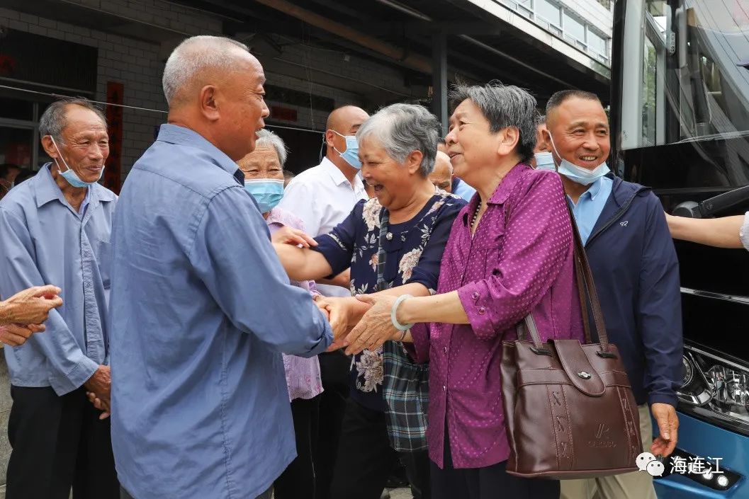 今天，这群人来连江赴60年之约！