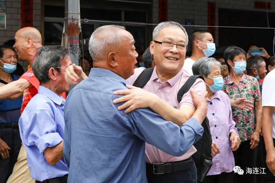 今天，这群人来连江赴60年之约！