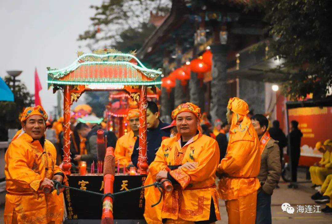 刷屏啦！昨夜妈祖巡安连江，场面太震撼！