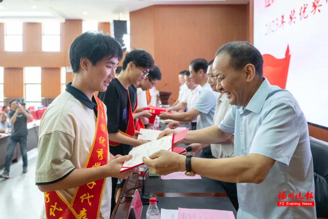 连江这位董事长，丫霸！