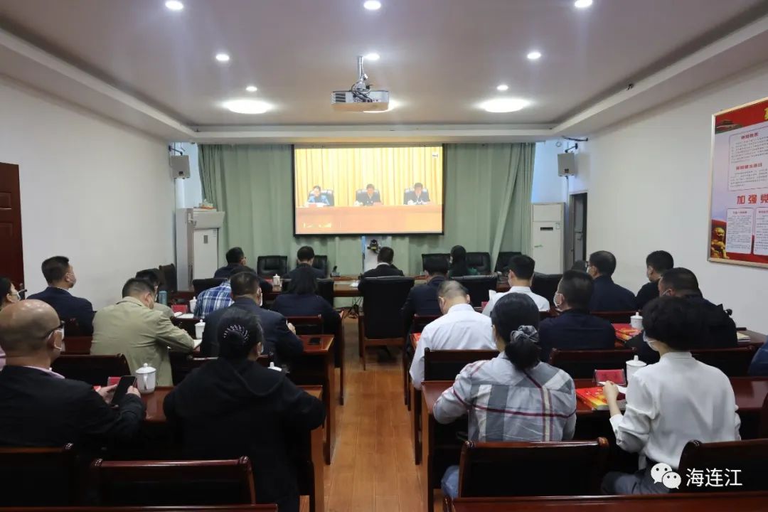 连江组织收听收看省管干部学习贯彻党的二十大精神专题研讨班开班式并开展研讨学习