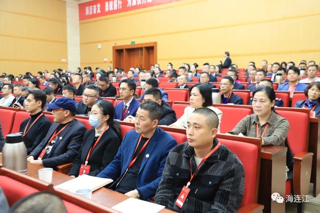 政协第十四届连江县委员会第三次会议胜利闭幕！