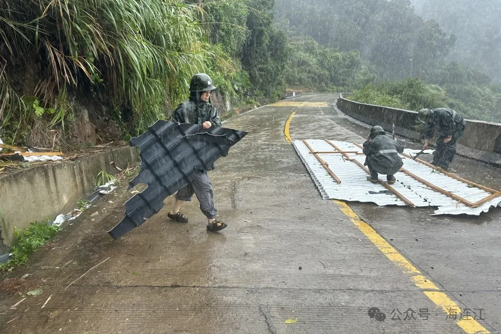 倾力守护！连江有他们逆风雨而行！