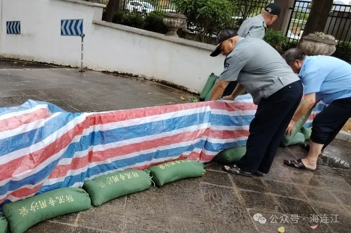 倾力守护！连江有他们逆风雨而行！