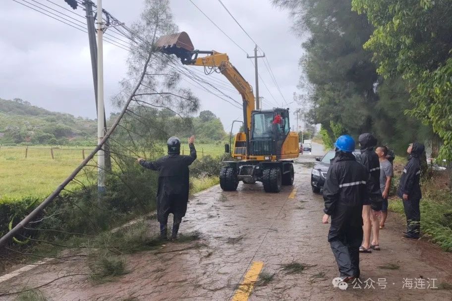倾力守护！连江有他们逆风雨而行！
