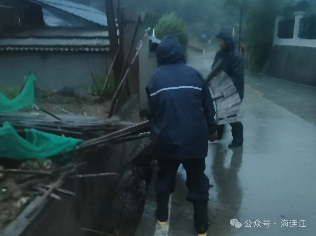 台风登陆夜，他们彻夜坚守，护航连江平安！
