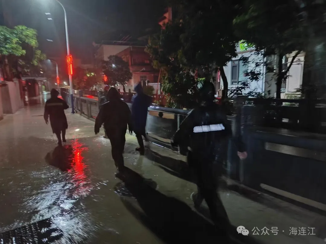 台风登陆夜，他们彻夜坚守，护航连江平安！