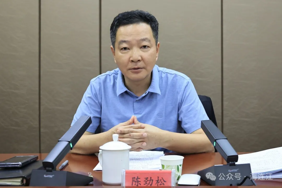 县委2025年工作思路座谈会召开