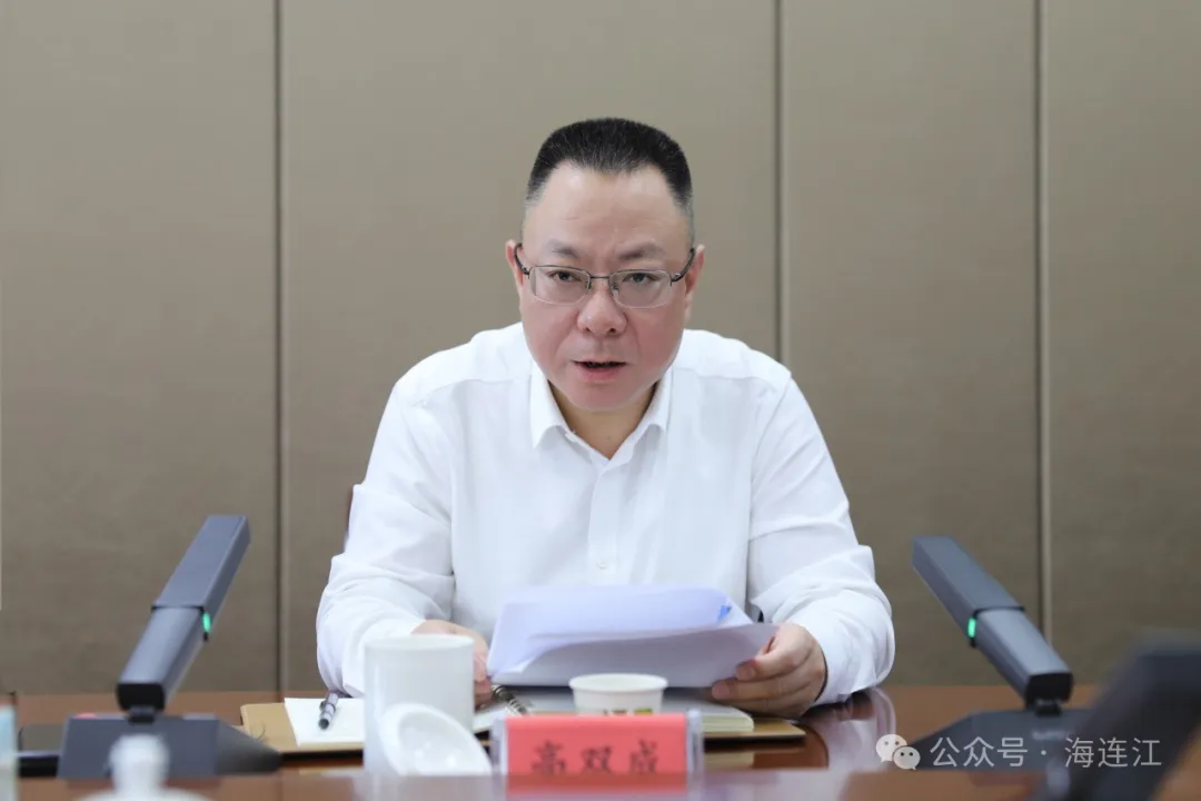 开门纳谏！高双成主持召开基层党员干部群众代表座谈会