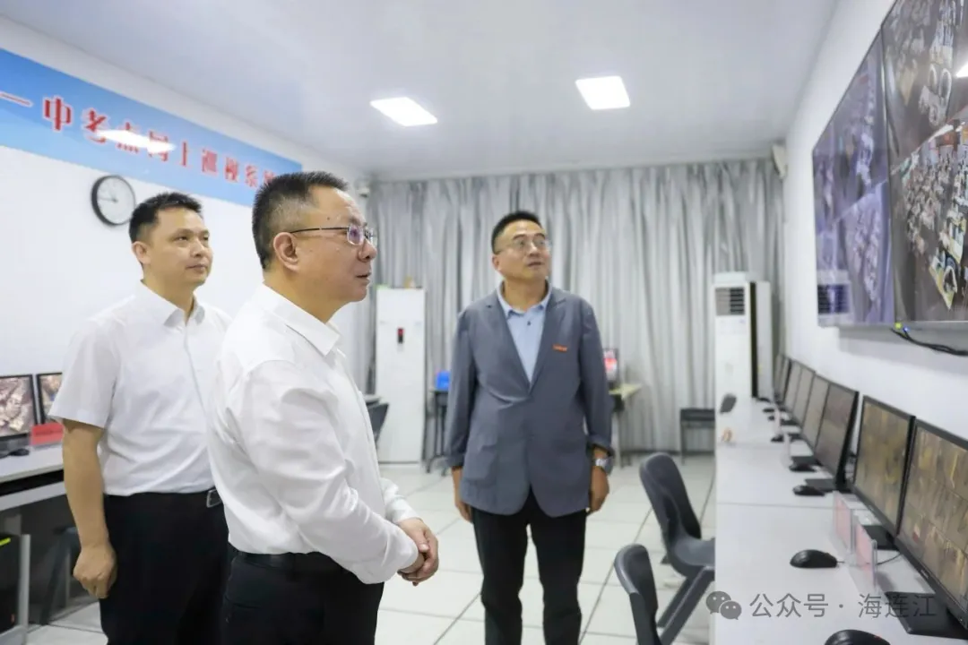 庆“六一”，迎高考！今天，县委书记、县长走进校园送祝福