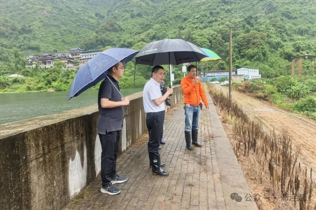 闻“汛”而动！连江的他们逆雨而行！