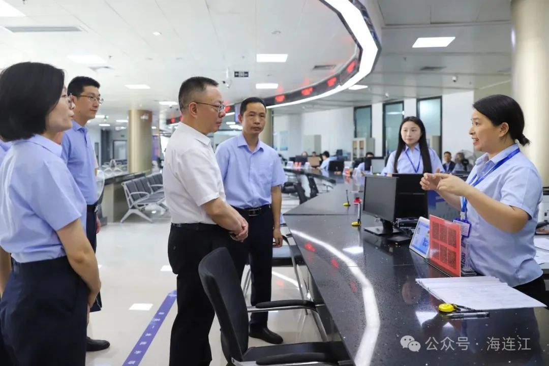 着力打造优良营商环境！高双成赴县行政服务中心指导推进工作