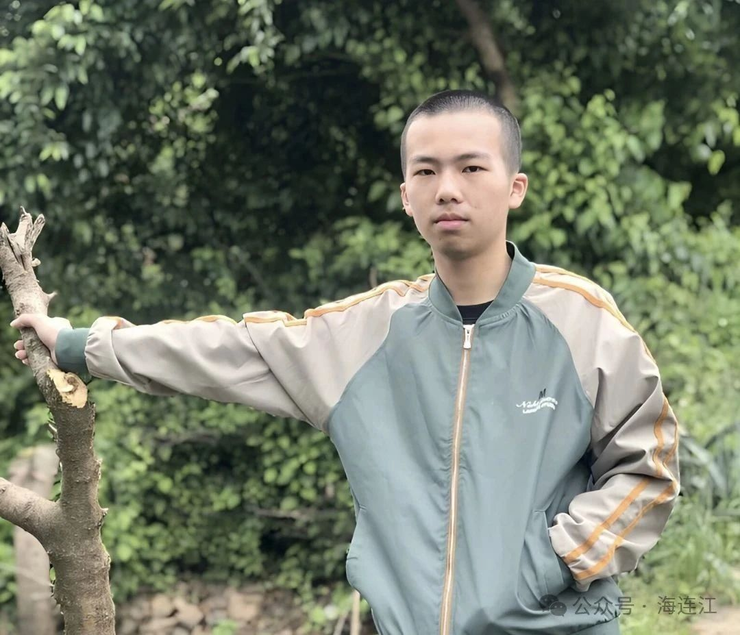 省级奖学金！祝贺连江一中万子晔、邹夏骁、陈思润！